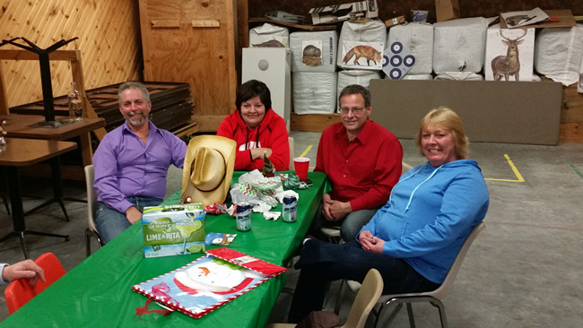 /pictures/ChristmasParty2014/20141206_195234.jpg