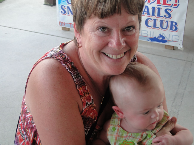 /pictures/CornRoast2014/Image027.jpg