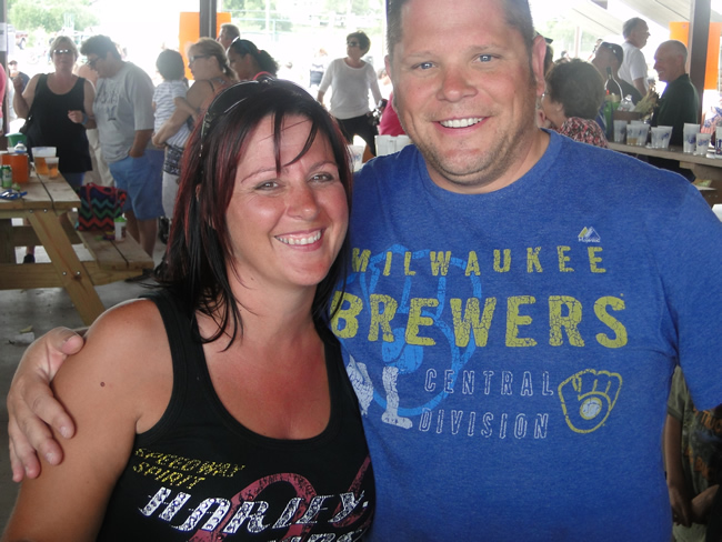 /pictures/CornRoast2014/Image062.jpg