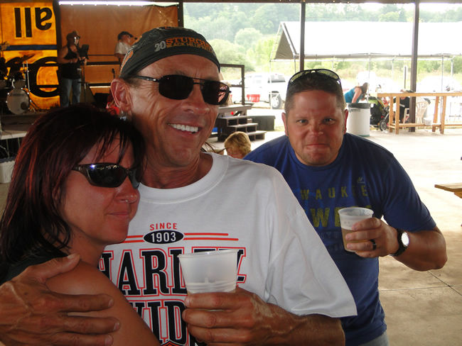 /pictures/CornRoast2014/Image072.jpg