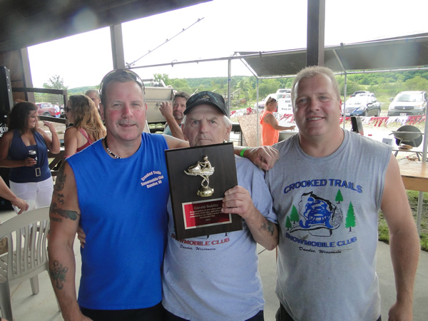 /pictures/CornRoast2016/DSC04944.jpg