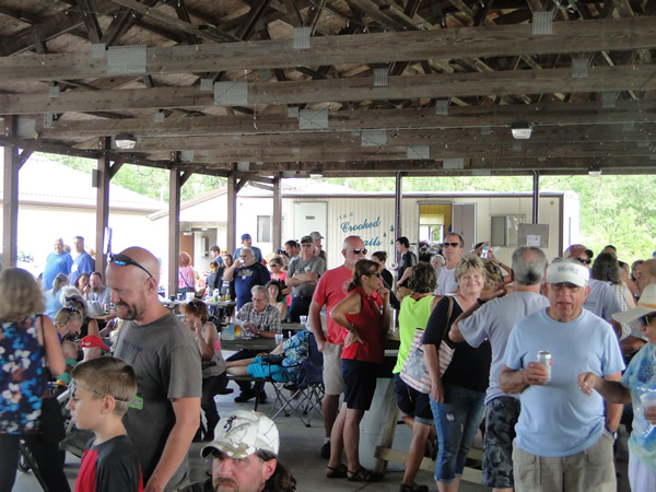 /pictures/CornRoast2016/DSC04947.jpg