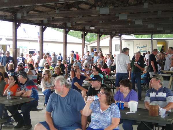 /pictures/CornRoast2016/DSC04965.jpg