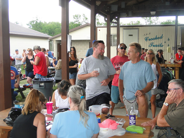 /pictures/CornRoast2016/DSC04967.jpg