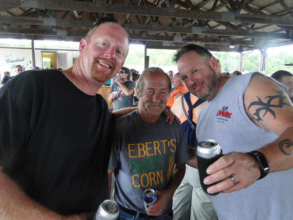 /pictures/CornRoast2016/DSC04968.jpg