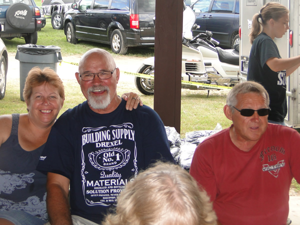 /pictures/CornRoast2016/DSC04973.jpg