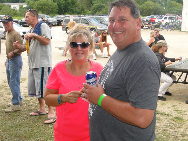 /pictures/CornRoast2016/DSC04993.jpg