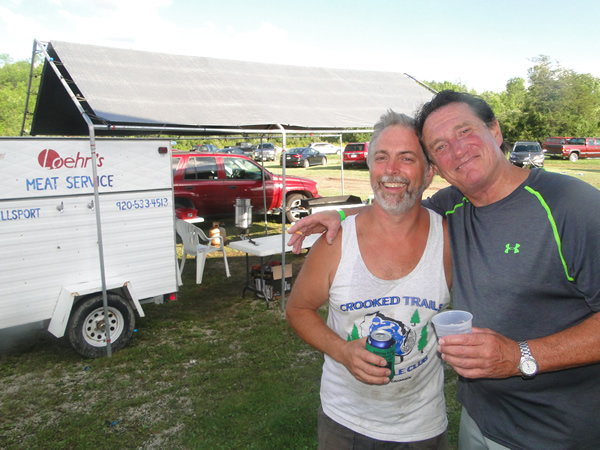 /pictures/CornRoast2016/DSC05020.jpg