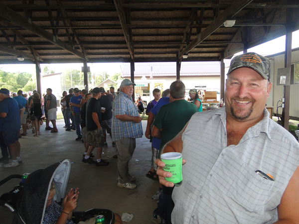 /pictures/CornRoast2016/DSC05053.jpg