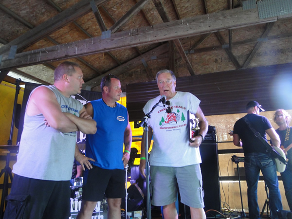 /pictures/CornRoast2016/DSC05086.jpg