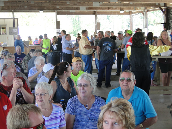 /pictures/CornRoast2017/DSC05722.jpg