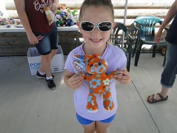 /pictures/CornRoast2017/DSC05756.jpg