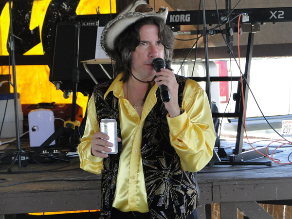 /pictures/CornRoast2017/DSC05759.jpg