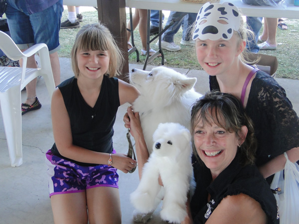 /pictures/CornRoast2017/DSC05765.jpg
