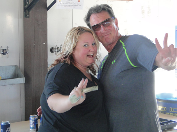 /pictures/CornRoast2017/DSC05803.jpg