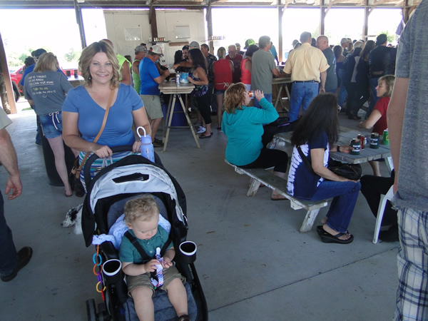 /pictures/CornRoast2017/DSC05811.jpg