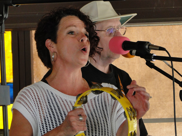 /pictures/CornRoast2017/DSC05834.jpg