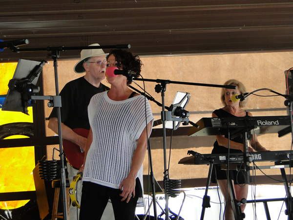 /pictures/CornRoast2017/DSC05838.jpg