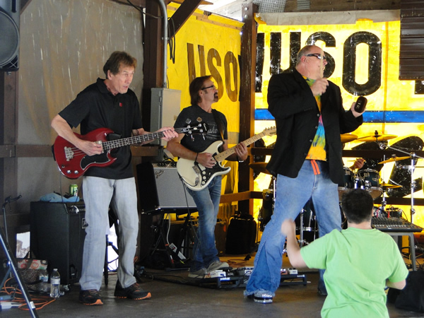 /pictures/CornRoast2017/DSC05851.jpg