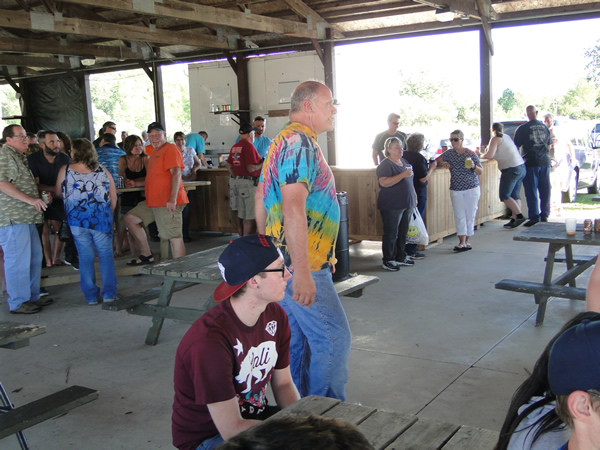/pictures/CornRoast2017/DSC05854.jpg