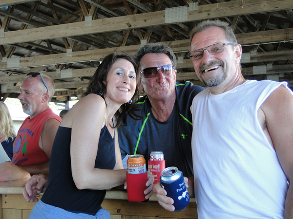 /pictures/CornRoast2017/DSC05855.jpg