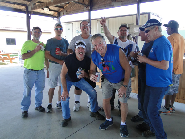 /pictures/CornRoast2017/DSC05863.jpg