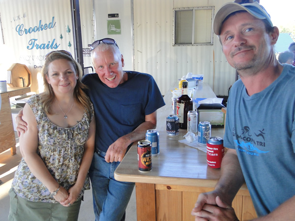 /pictures/CornRoast2017/DSC05899.jpg