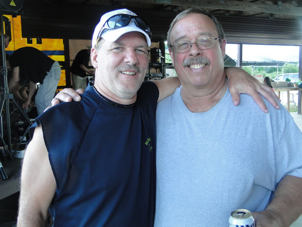 /pictures/CornRoast2017/DSC05903.jpg