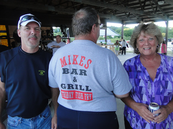 /pictures/CornRoast2017/DSC05904.jpg