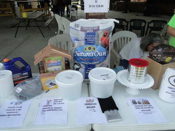 /pictures/CornRoast2018/DSC06144.jpg