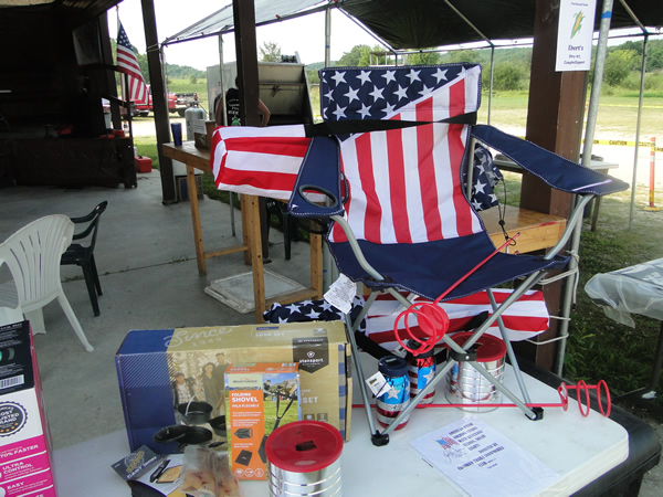 /pictures/CornRoast2018/DSC06150.jpg