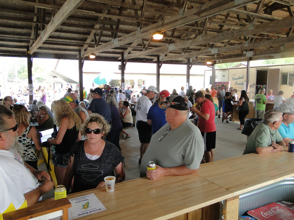/pictures/CornRoast2018/DSC06156.jpg