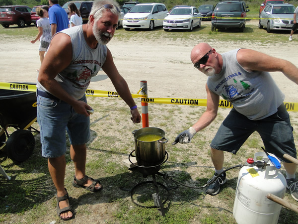 /pictures/CornRoast2018/DSC06162.jpg