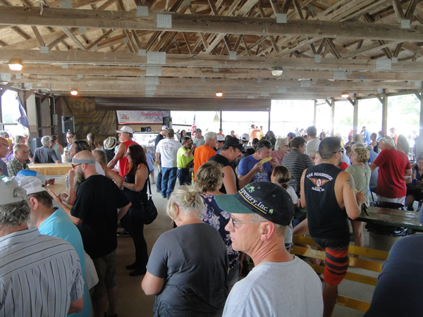 /pictures/CornRoast2018/DSC06205.jpg