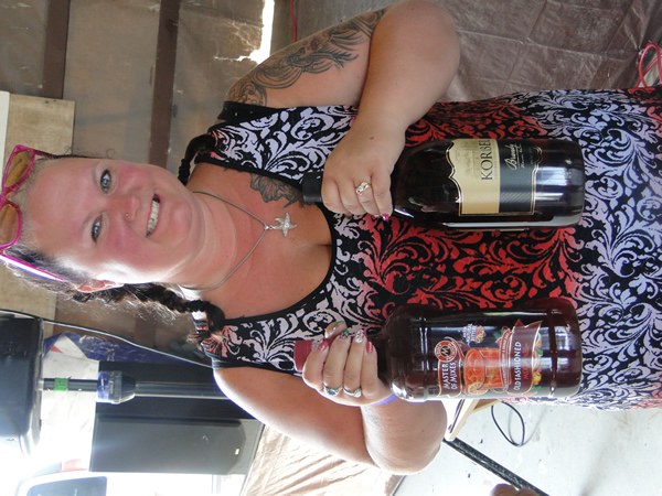 /pictures/CornRoast2018/DSC06212.jpg