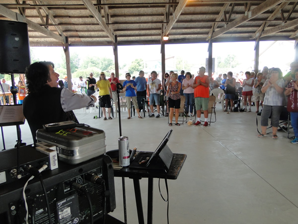 /pictures/CornRoast2018/DSC06231.jpg