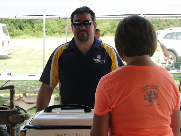 /pictures/CornRoast2018/DSC06294.jpg