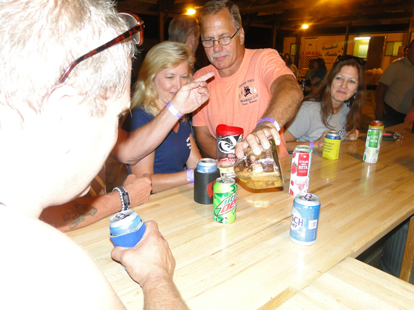 /pictures/CornRoast2018/DSC06349.jpg