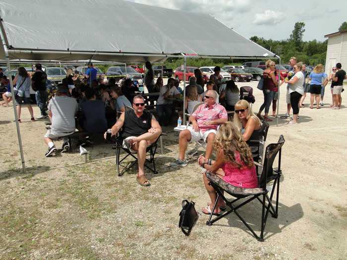 /pictures/CornRoast2019/DSC06766.jpg