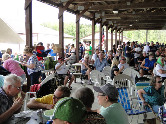 /pictures/CornRoast2019/DSC06777.jpg
