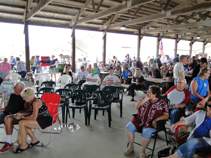 /pictures/CornRoast2019/DSC06782.jpg