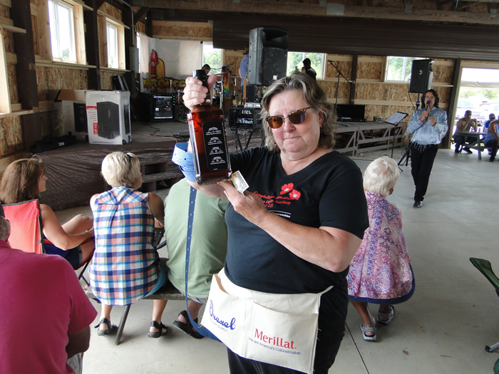 /pictures/CornRoast2019/DSC06798.jpg