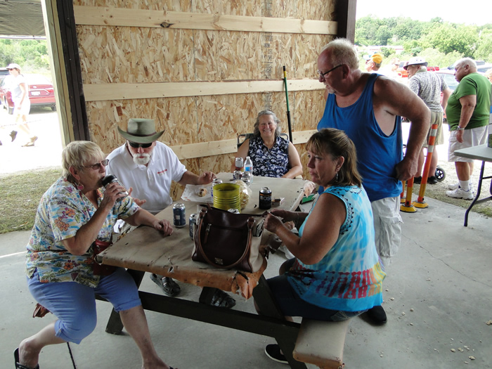 /pictures/CornRoast2019/DSC06803.jpg
