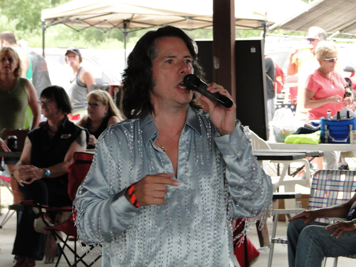 /pictures/CornRoast2019/DSC06811.jpg