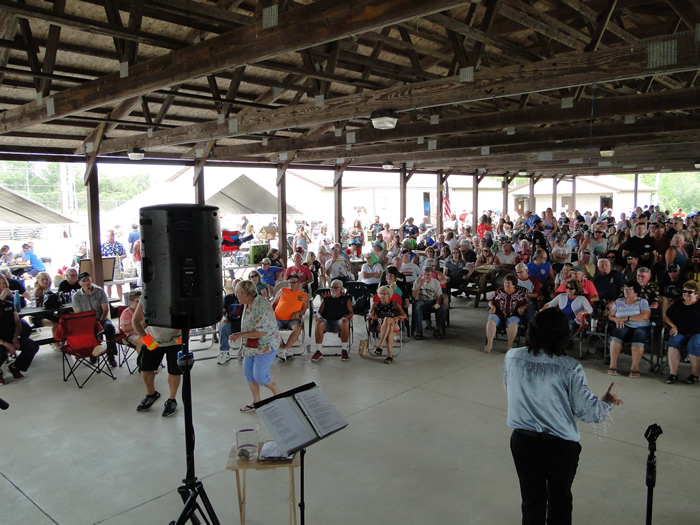 /pictures/CornRoast2019/DSC06817.jpg