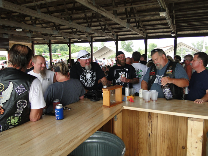 /pictures/CornRoast2019/DSC06822.jpg