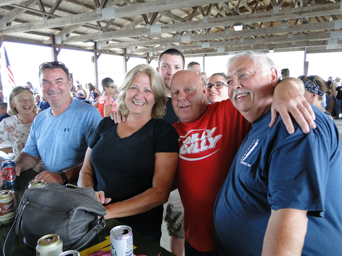 /pictures/CornRoast2019/DSC06823.jpg