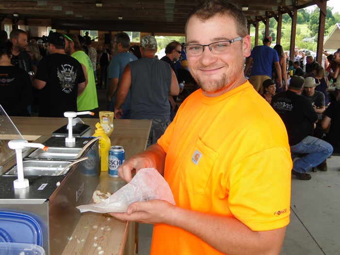 /pictures/CornRoast2019/DSC06832.jpg