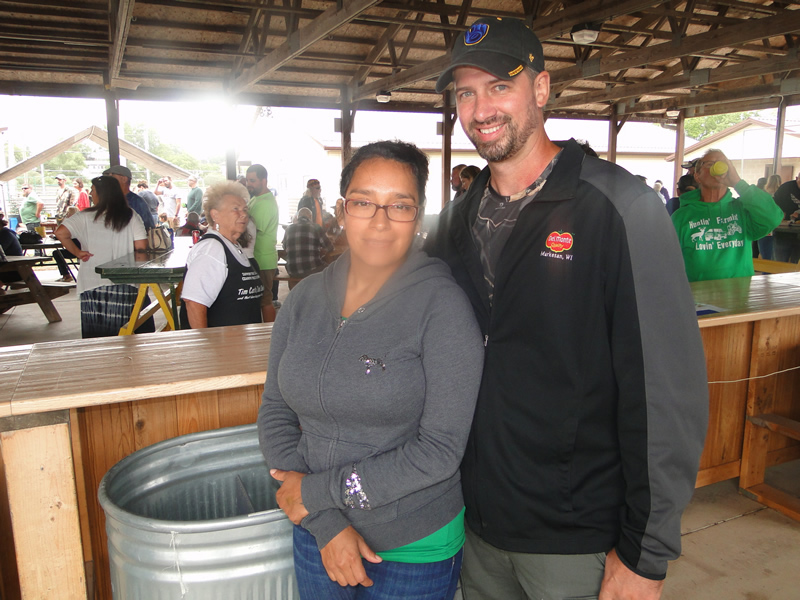 /pictures/CornRoast2022/DSC07227.jpg