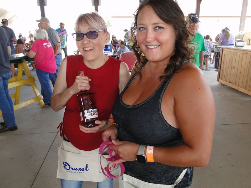/pictures/CornRoast2023/DSC07478.jpg